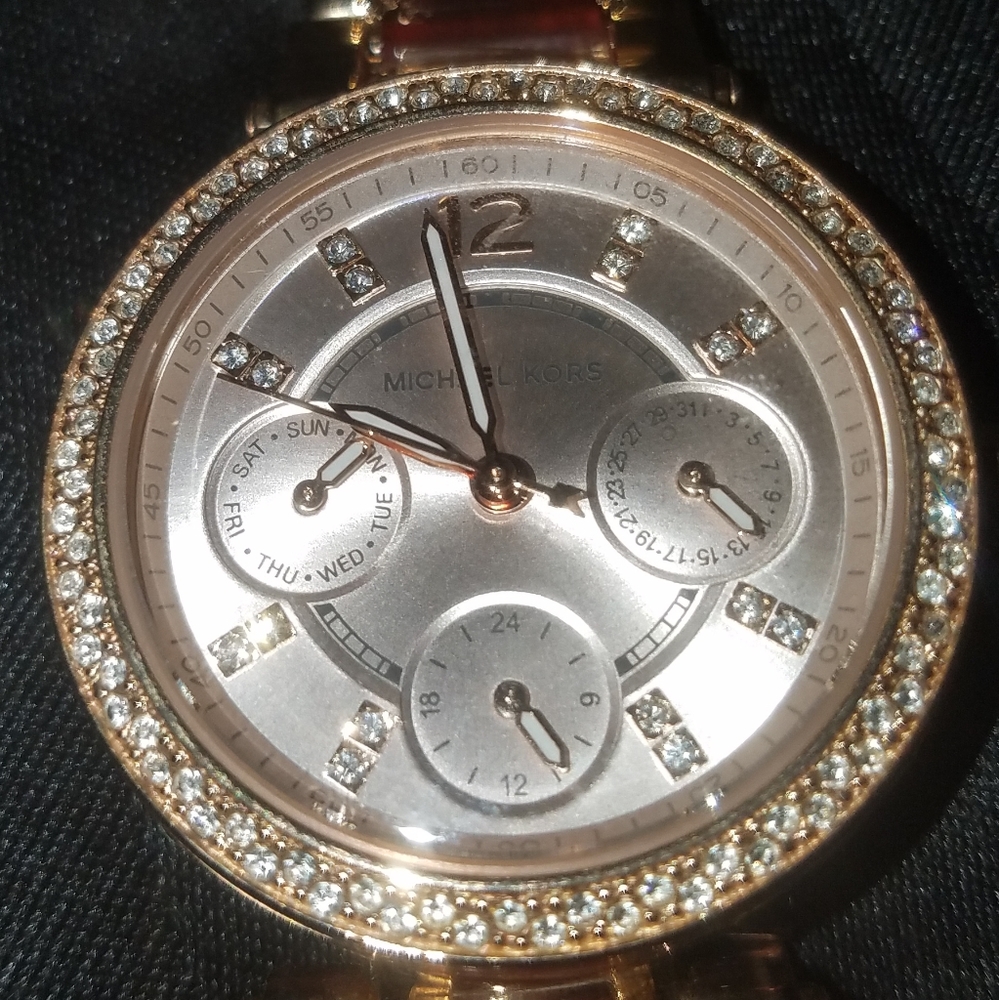 🎉Sale $75 Michael Kors Watch - Picture 5 of 9